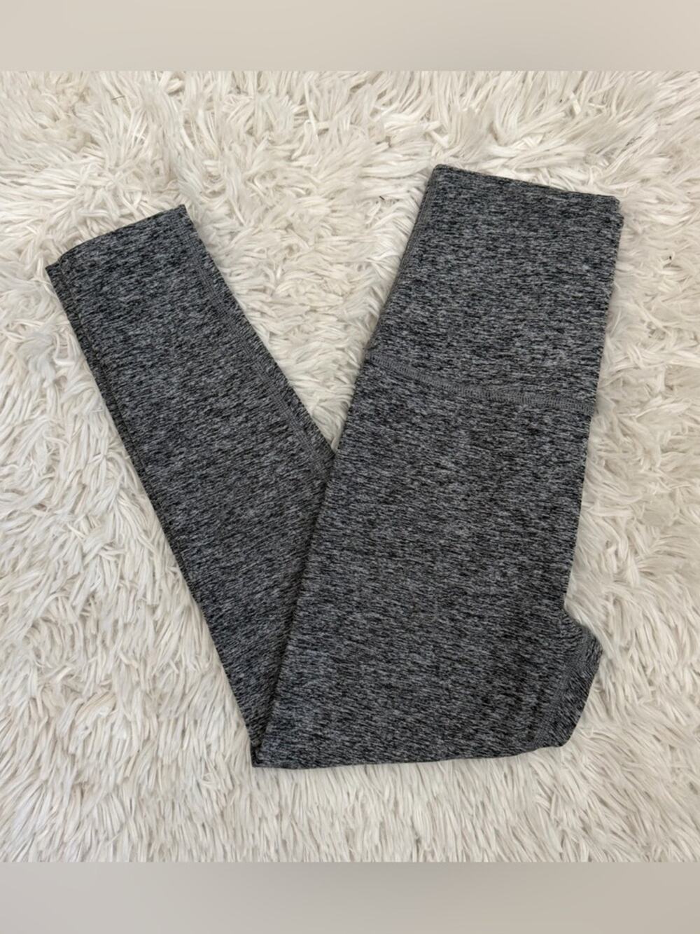 Beyond Yoga Spacedye Walk & Talk High Waisted Capri Leggings Marled Gray Small
